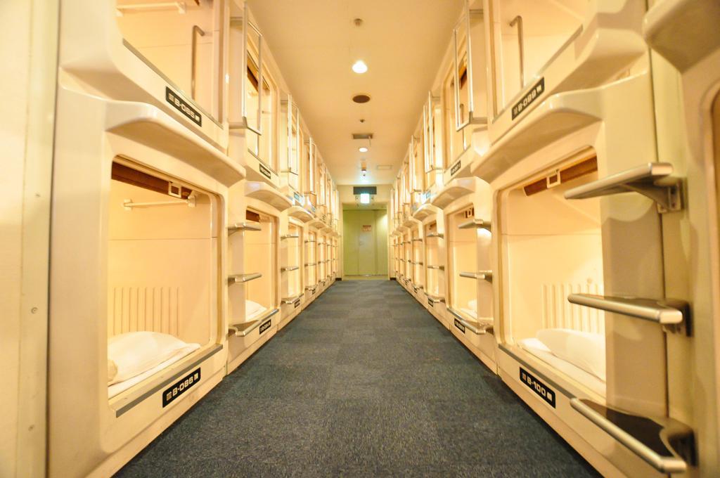 Capsule Hotel Asahi Plaza Shinsaibashi Ōsaka Eksteriør bilde