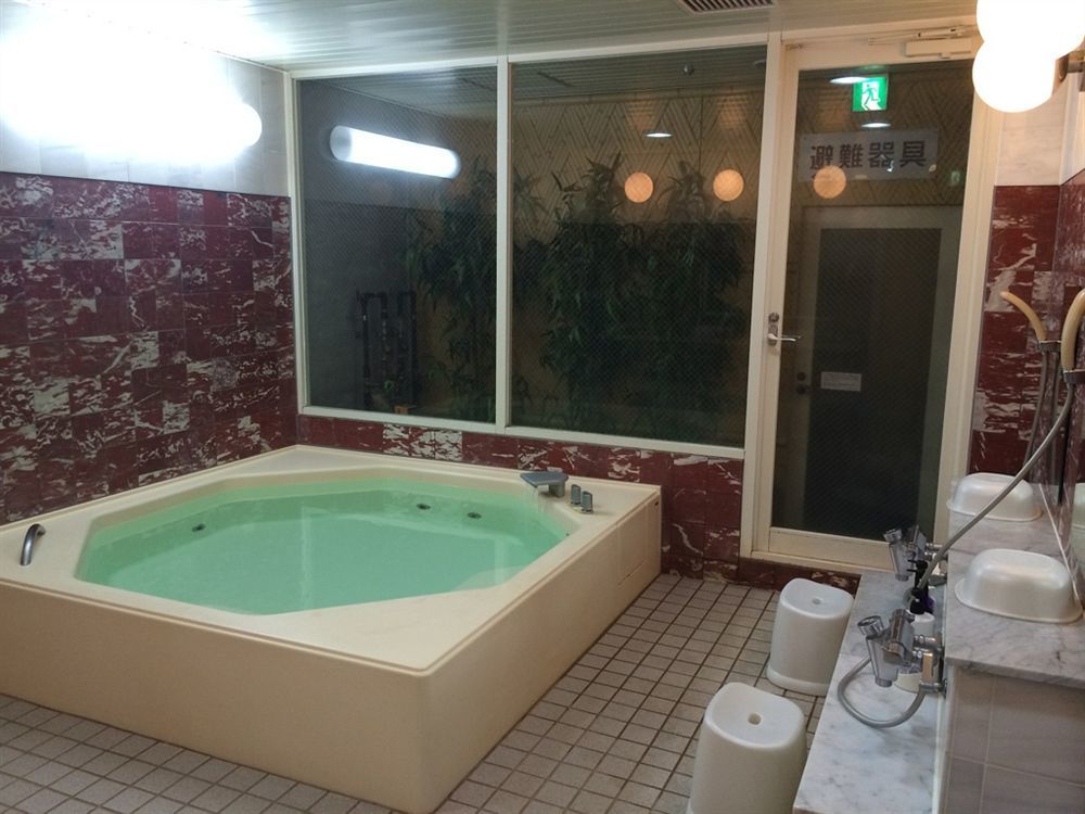 Capsule Hotel Asahi Plaza Shinsaibashi Ōsaka Eksteriør bilde