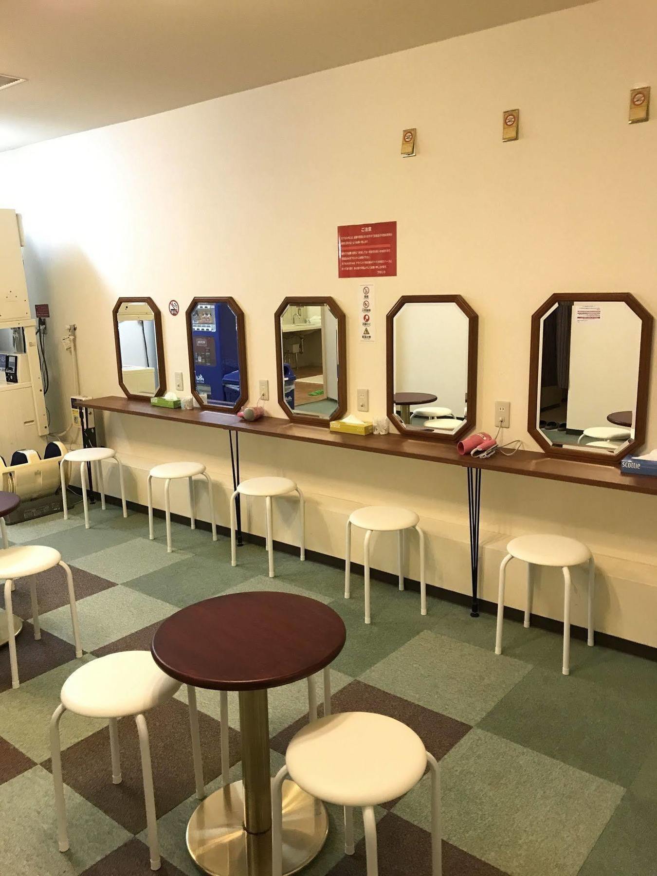 Capsule Hotel Asahi Plaza Shinsaibashi Ōsaka Eksteriør bilde