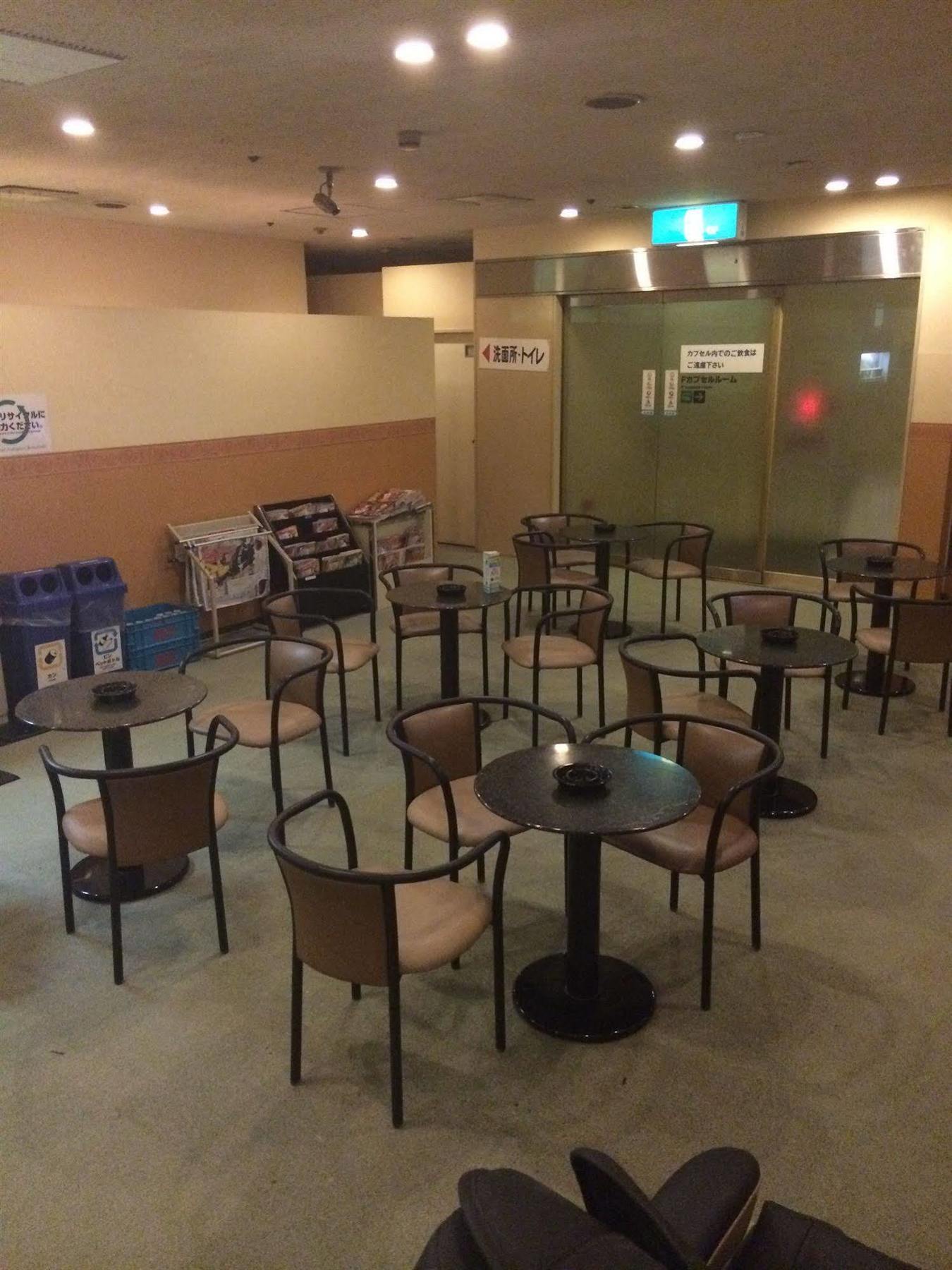 Capsule Hotel Asahi Plaza Shinsaibashi Ōsaka Eksteriør bilde